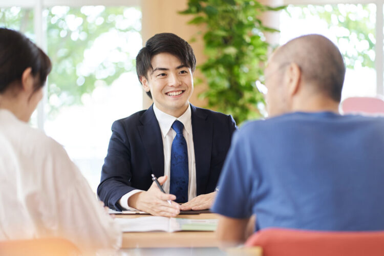 遺言執行者がいる場合の相続登記の流れは？役割と理解しておきたいポイント_サムネイル