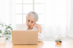 損害賠償債務を相続放棄する場合の判断基準や注意点とは_サムネイル